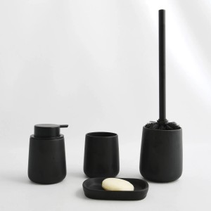 MSV Bad-Set Maonie, schwarz matt: Seifenspender, Becher, WC-Bürste und Seifenschale.