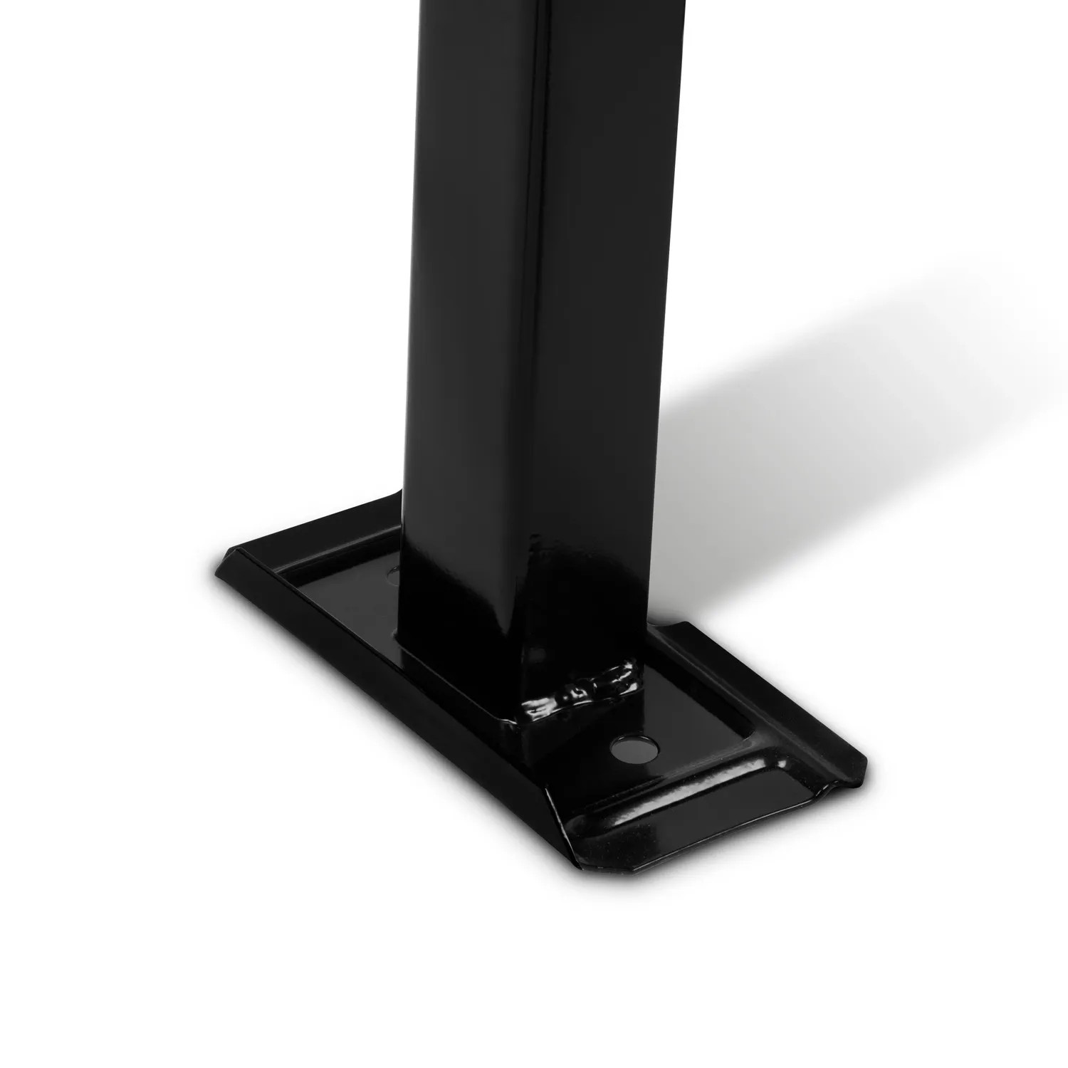 Detailaufnahme vom Stahlfuß des EBERTH Betonmischers, schwarz.