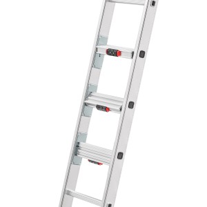 Detailansicht der Hailo Alu-Mehrzweckleiter S110 Pro mit Dreh-Stufen und Sicherheitsverriegelung.