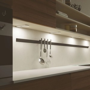 SOTECH Domus-Line LED Unterbauleuchte SOTTI mit Sensor 186 x 67 mm 12V 5W Warmweiß 3000K Edelstahloptik
