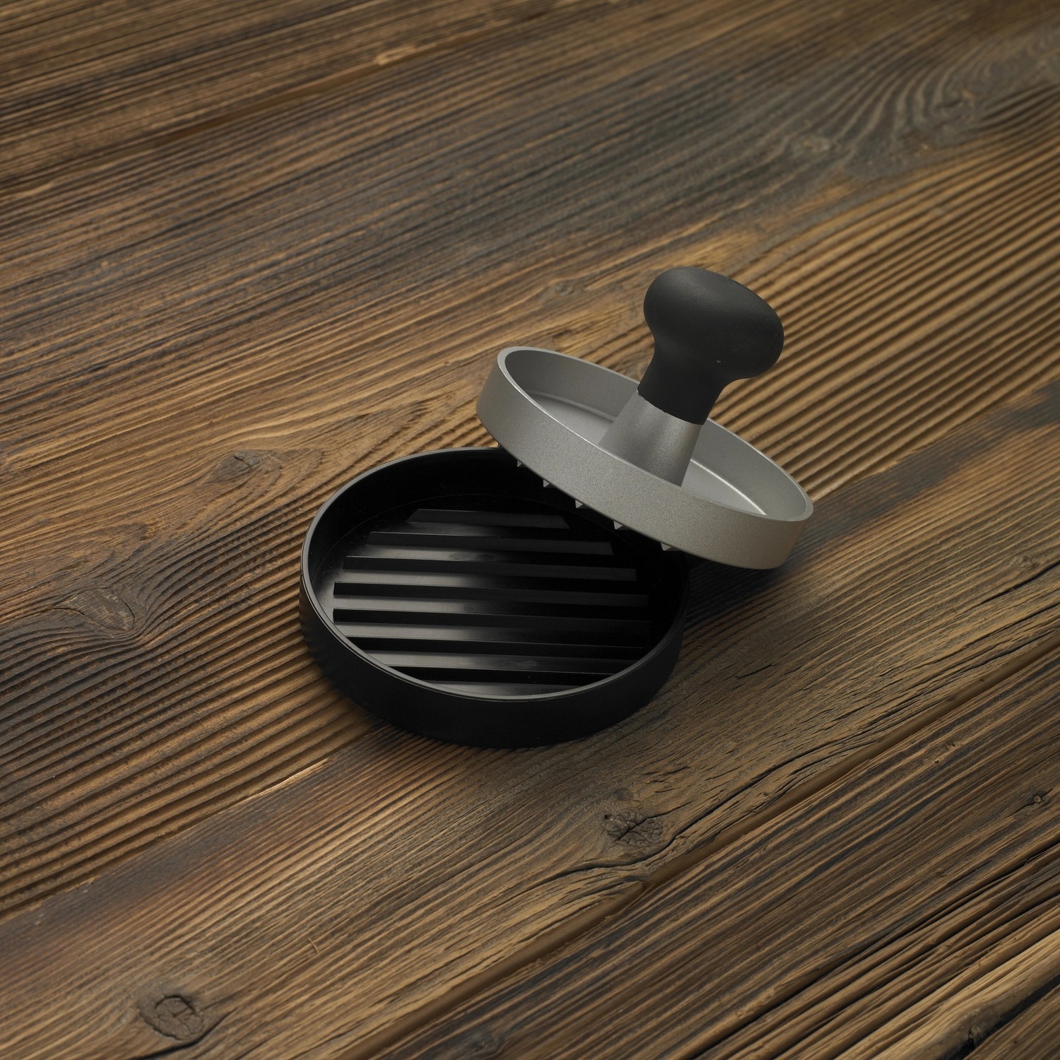 Rösle Burgerpresse Ø 11 cm aus Edelstahl mit Antihaftbeschichtung für perfekte Burger.