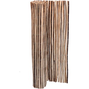 Floraworld Sichtschutzmatte aus Weide, Bi-Color, 3x1,8m, gerollt und aufgestellt.