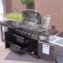 Buschbeck Outdoorküche Cambridge mit Gasgrill, Spüle, Kühlschrank und Stauraum.