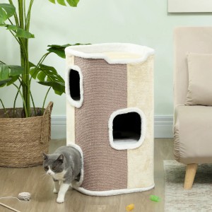 Beige-weiße PawHut Kratztonne, 74 cm hoch, mit drei Ebenen, Kratzflächen und Kissen. Katze klettert hinein.