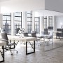 Modernes Büro mit Philips LED Panel Projectline Deckenleuchte, 62x62 cm.