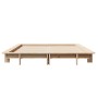 Helles Massivholzbett 120x190 cm aus Kiefernholz mit Lattenrost. Modernes, niedriges Bettgestell.