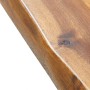 Detailaufnahme: Cognacfarbene Akazienholz Tischplatte Esra mit Baumkante, 140x80 cm.