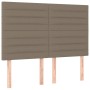 Boxspringbett Kopfteil in Taupe mit Holzfüßen. Gepolstertes Design für Betten.