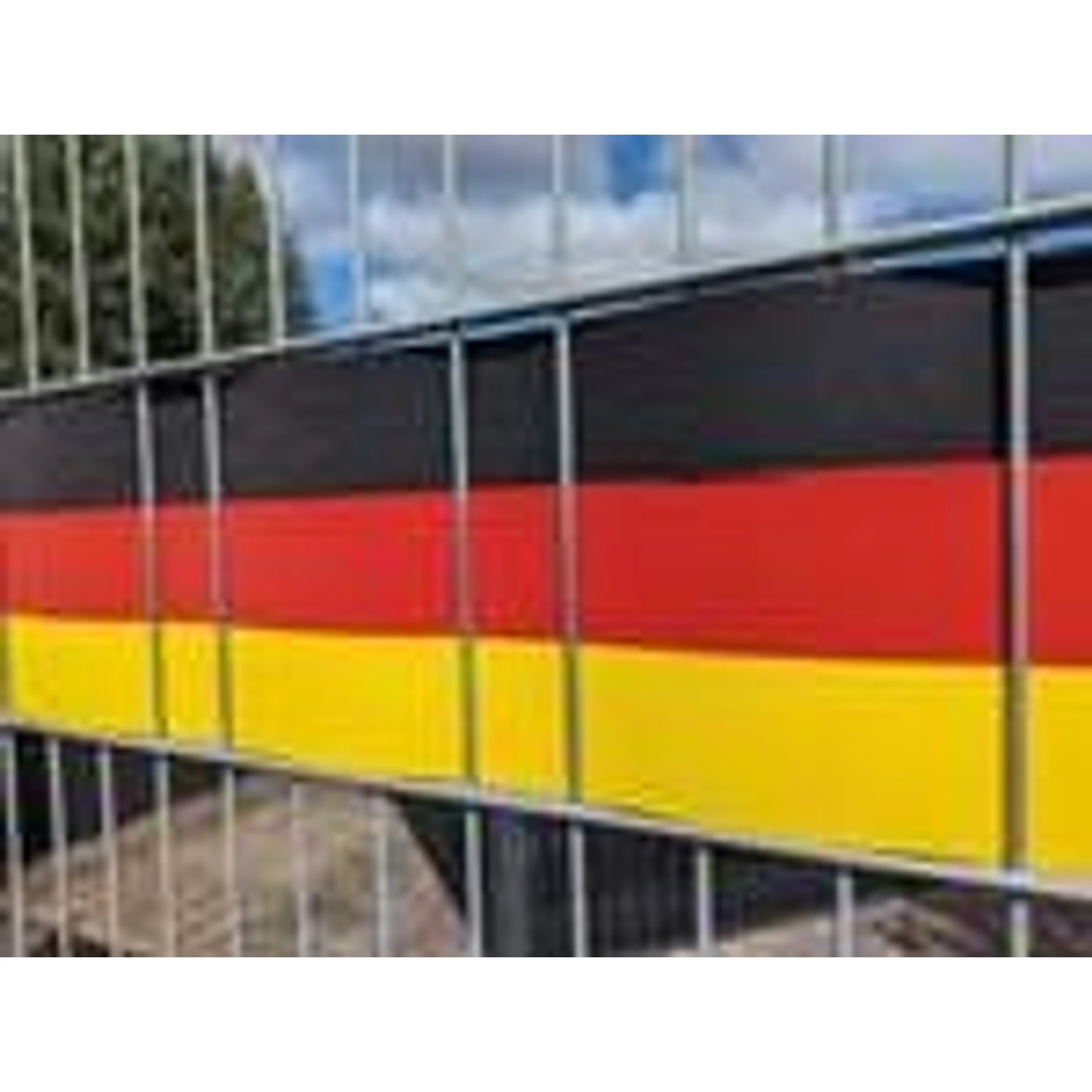 zaunzu Sichtschutzstreifen Deutschland für Doppelstabmattenzaun, Farben: Schwarz, Rot, Gold.
