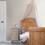 ESTAhome Vliestapete mit beigem Karomuster an einer Wand im Kinderzimmer. Dekorative Tapete für stilvolle Räume.