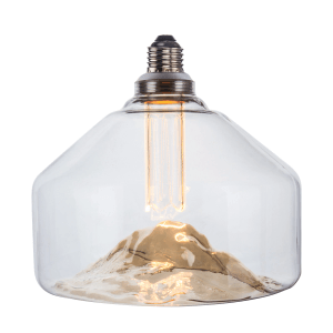 Dimmbares LED Filament Leuchtmittel mit goldfarbener Bergformation im klaren Glas. Designerlampe für E27 Fassung.