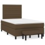 Braunes Boxspringbett (120x200 cm) mit Matratze, Kopfteil und Bank. Ideal für Schlafzimmer.