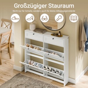 Weißer SoBuy Schuhschrank schmal mit 2 Schubladen und 4 Klapptüren, offen mit Schuhen, im Eingangsbereich. Platzsparende Schuhkommode.
