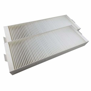 Zwei weiße AIR2GO F7 und G4 Filter für Vaillant RecoVAIR Lüftungsanlagen. Rechteckige Ersatzfilter mit plissiertem Material.