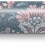 Laura Ashley Vliestapete Portia Dark Seaspray, Rolle mit floralem Muster in Blau und Rosa.