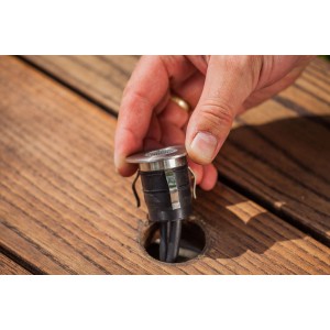 Heissner Decklight 1W Einbauleuchte aus Edelstahl für Teich, Terrasse & Balkon.