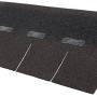 Nahaufnahme einer schwarzen Dachschindel für Satteldach-Carport Wallgau.
