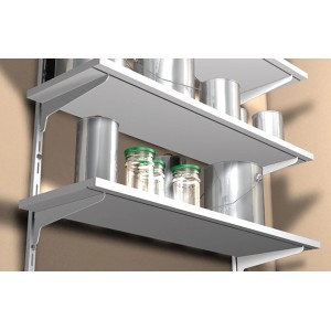 Regal mit Dosen und Gläsern an der Wand befestigt mit Fischer Kippdübel Duotec.