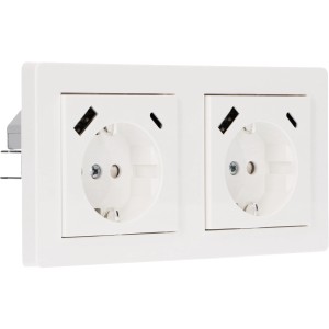 Weißer ProCharge Doppelsteckdosenrahmen für Rahmenmarken-Systeme.