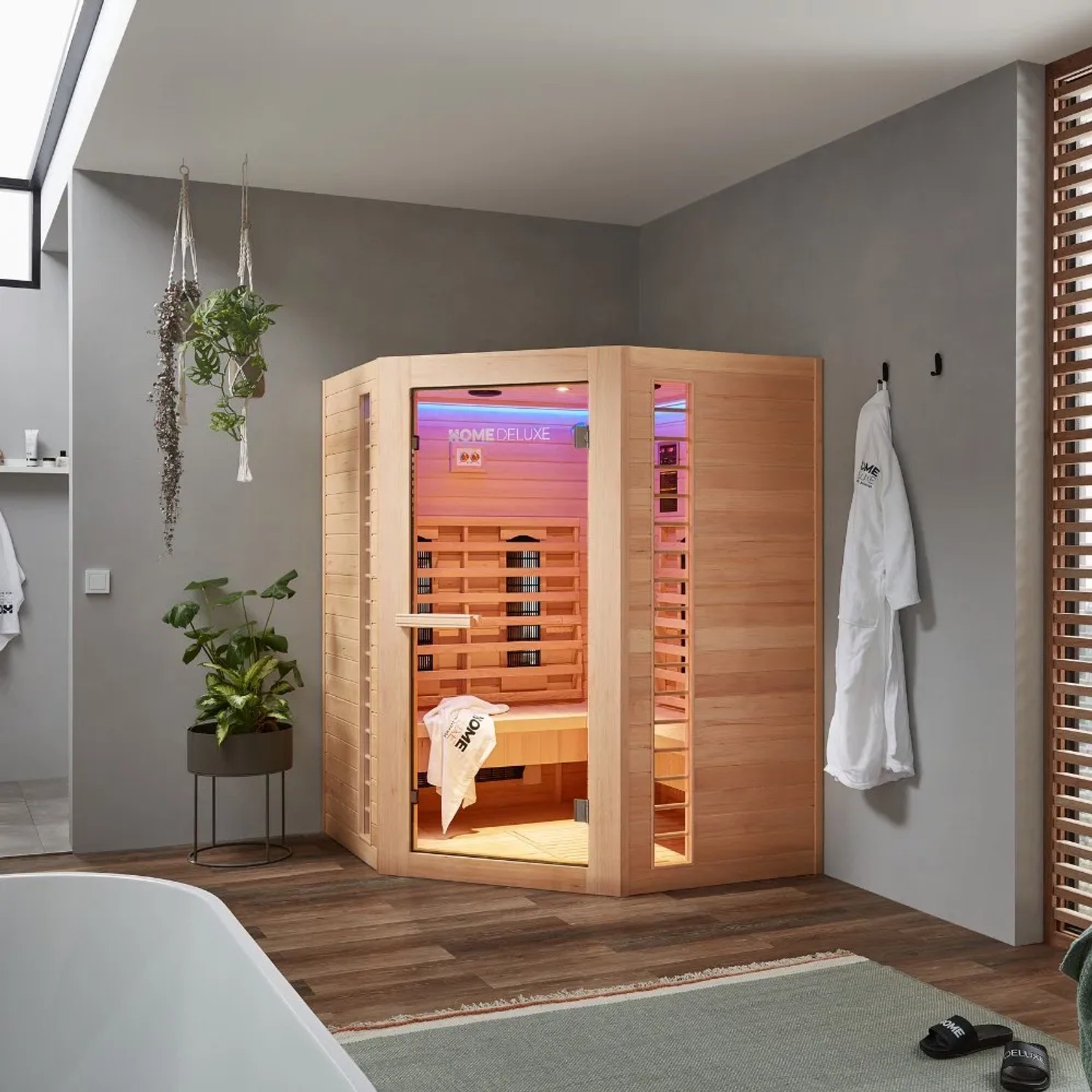 Redsun Deluxe Infrarotkabine aus Tannenholz Natur XXL für 2-4 Personen im modernen Badezimmer.