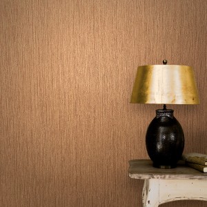 Marburg Vliestapete Modernista Uni Beige-Braun mit feiner Struktur im Raum.