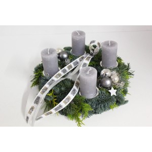 Grauer Adventskranz mit 4 Kerzen (Ø 35cm) aus Mixgrün, festliche Weihnachtsdeko.