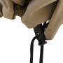Detailaufnahme: Beige Siena Garden Schutzhülle mit Zugband für Loungesessel.