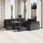 Schwarzes 13-teiliges vidaXL Garten-Sofa-Set aus Poly Rattan mit Tisch und Hockern.