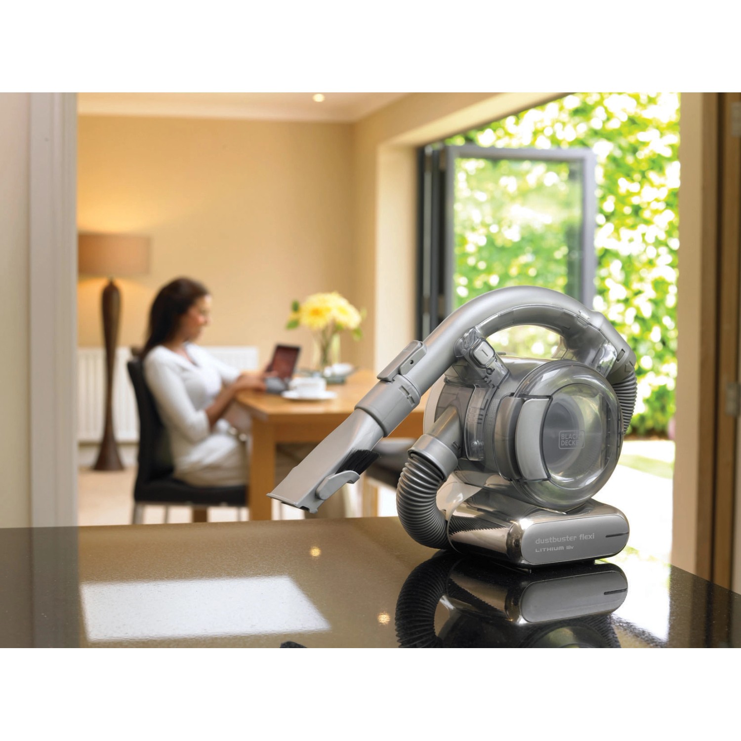 Black+Decker Dustbuster Flexi PD1820L Akku-Handstaubsauger, flexibler Saugschlauch, 18V.