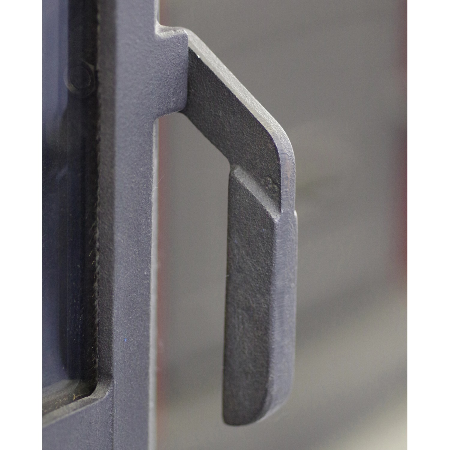 Detailaufnahme: Griff des Wamsler Dauerbrand Raumheizer RH 6F Kaschmir.