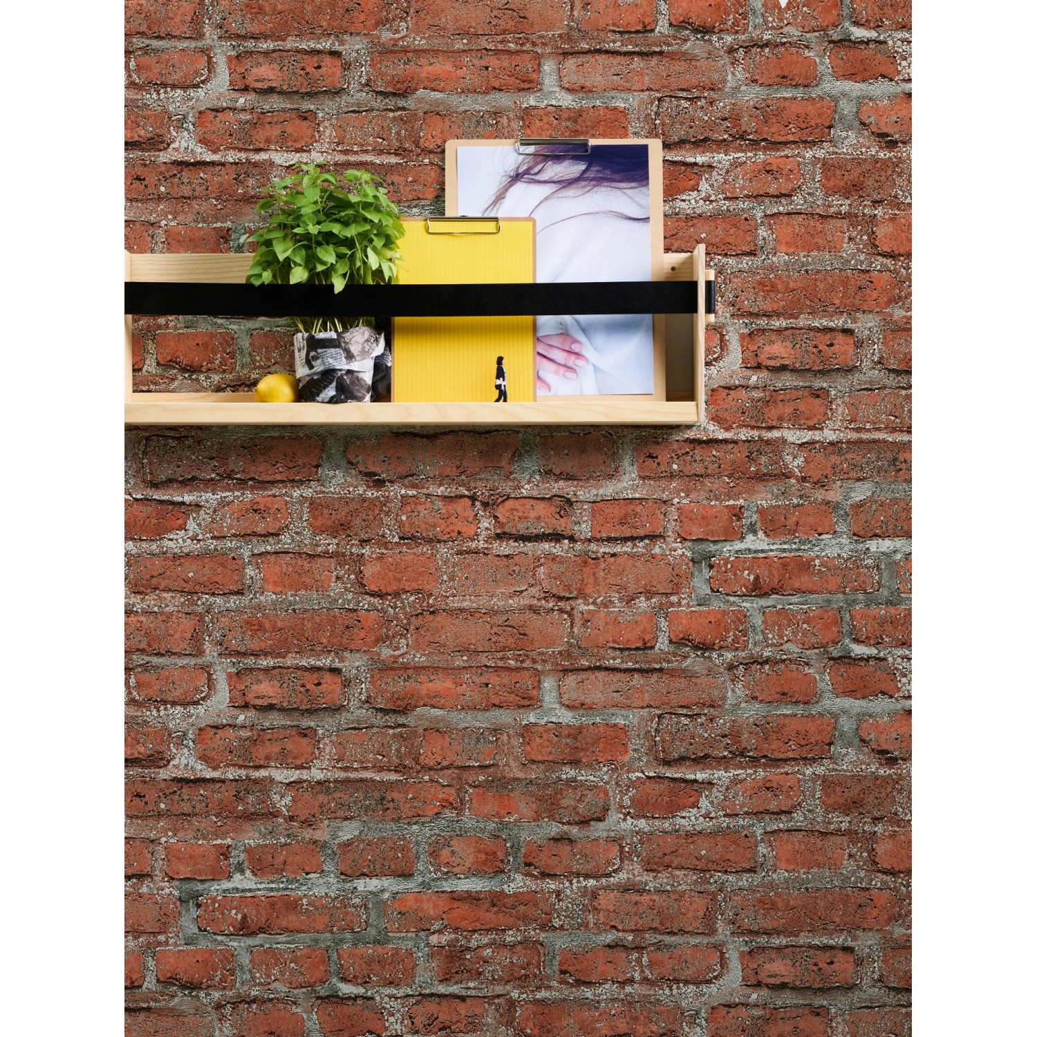 AS-Creation Vliestapete Bude 2.0 in Steinoptik rot/grau mit Regal und Deko.