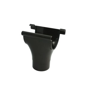 Brauner Marley Dachrinnenstutzen RG 105/75 aus Kunststoff für die Dachentwässerung.