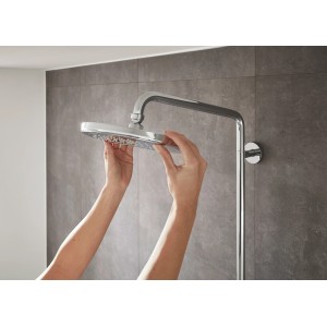 Hansgrohe Croma Showerpipe 220: Chrom Duschkopf mit Thermostat und Handbrause.