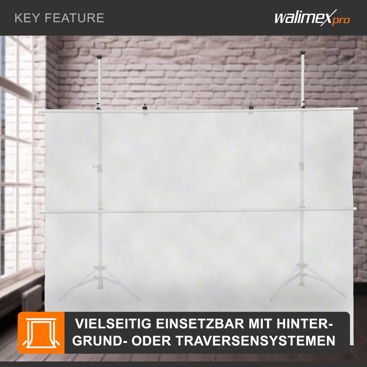 Transparenter Walimex Diffusor Stoff 3x3m auf Stativsystem als Fotohintergrund für weiches Licht im Studio.