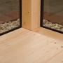 Detailansicht WEKA Designhaus Cubilis 2.0: Holzboden, Ecke mit Fensterrahmen. Natur.
