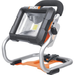 Worx Akku-Lampe 20V WX026.9, drehbarer LED-Baustrahler für Baustellen & unterwegs.