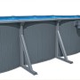 Bestway Hydrium Stahlwandpool in Holzoptik, graue Außenwand mit Stützstreben.
