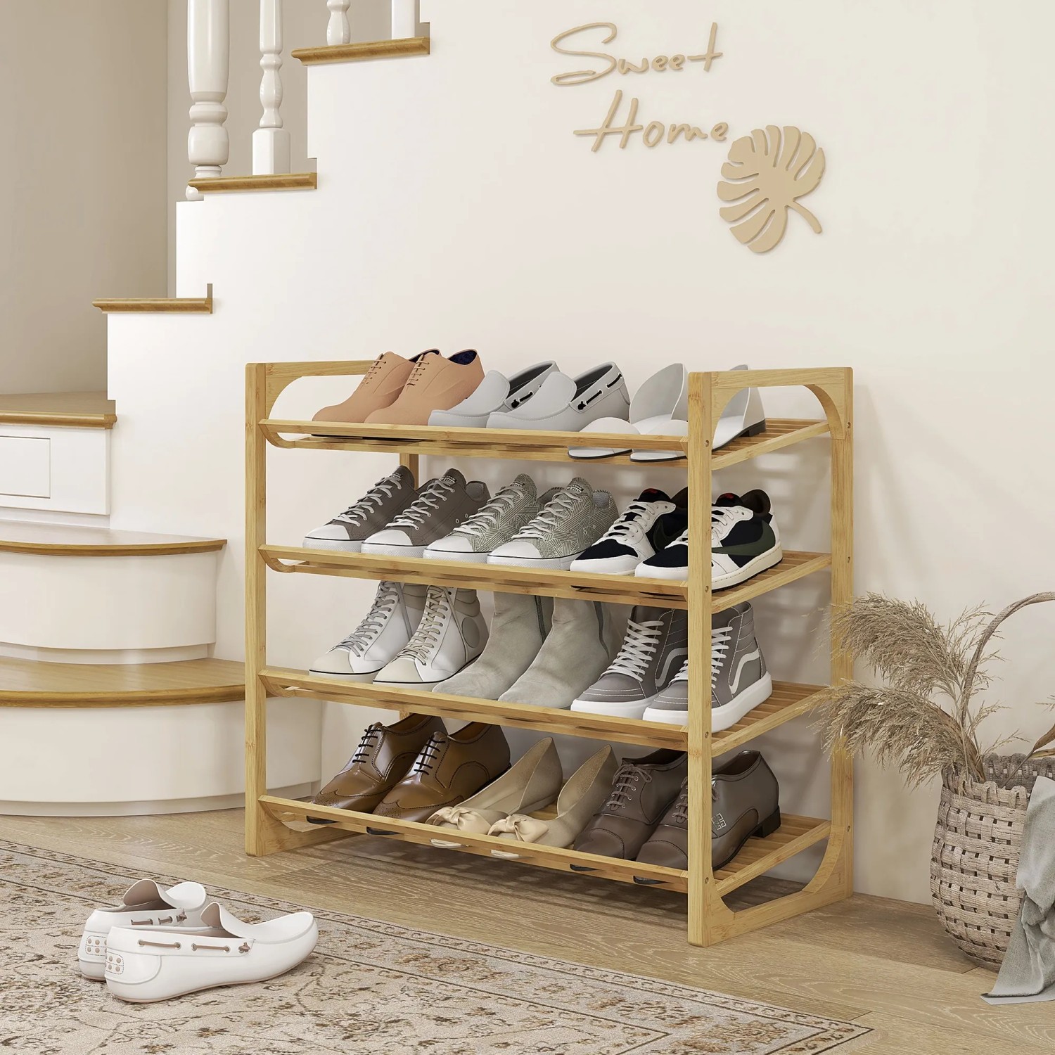 HOMCOM Schuhregal aus Bambus mit 4 Ebenen für bis zu 12 Paar Schuhe.