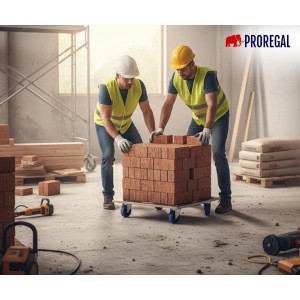 PROREGAL Transportroller mit Ziegelsteinen, bewegt von zwei Bauarbeitern. Ideal für Baustelle & Umzug.