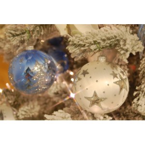 9-tlg. Set weiße Weihnachtskugeln (8cm) von Krebs Glas Lauscha mit Sternen und Wintermotiven.