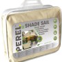 Verpacktes, wasserdurchlässiges Perel Viereck-Sonnensegel, 500x500 cm, in Creme.