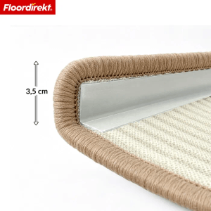 Detailansicht: Halbrund Sisal Stufenmatte Pearl, beige, mit Winkelkante. Treppenmatte für Innen.