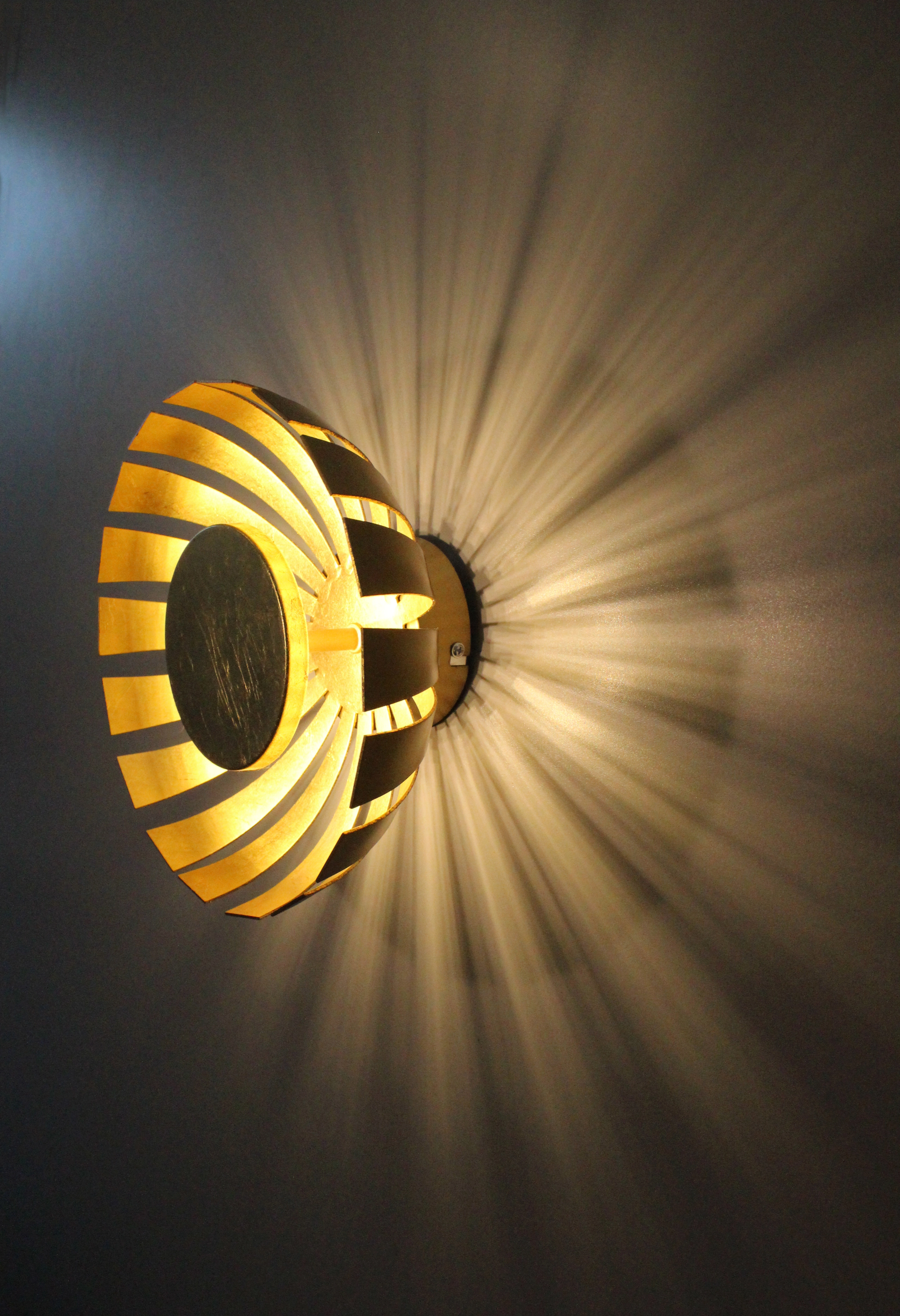 Luce bei LED-Wandleuchte OBI Gold Flare kaufen Design