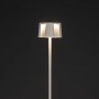 Weiße Konstsmide LED Stehleuchte Nice für den Außenbereich, mit USB-Anschluss, 120 cm hoch.