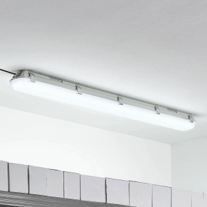 Weiße Arcchio LED Wannenleuchte Rao, 1-flammig, für Feuchträume wie Badezimmer geeignet.