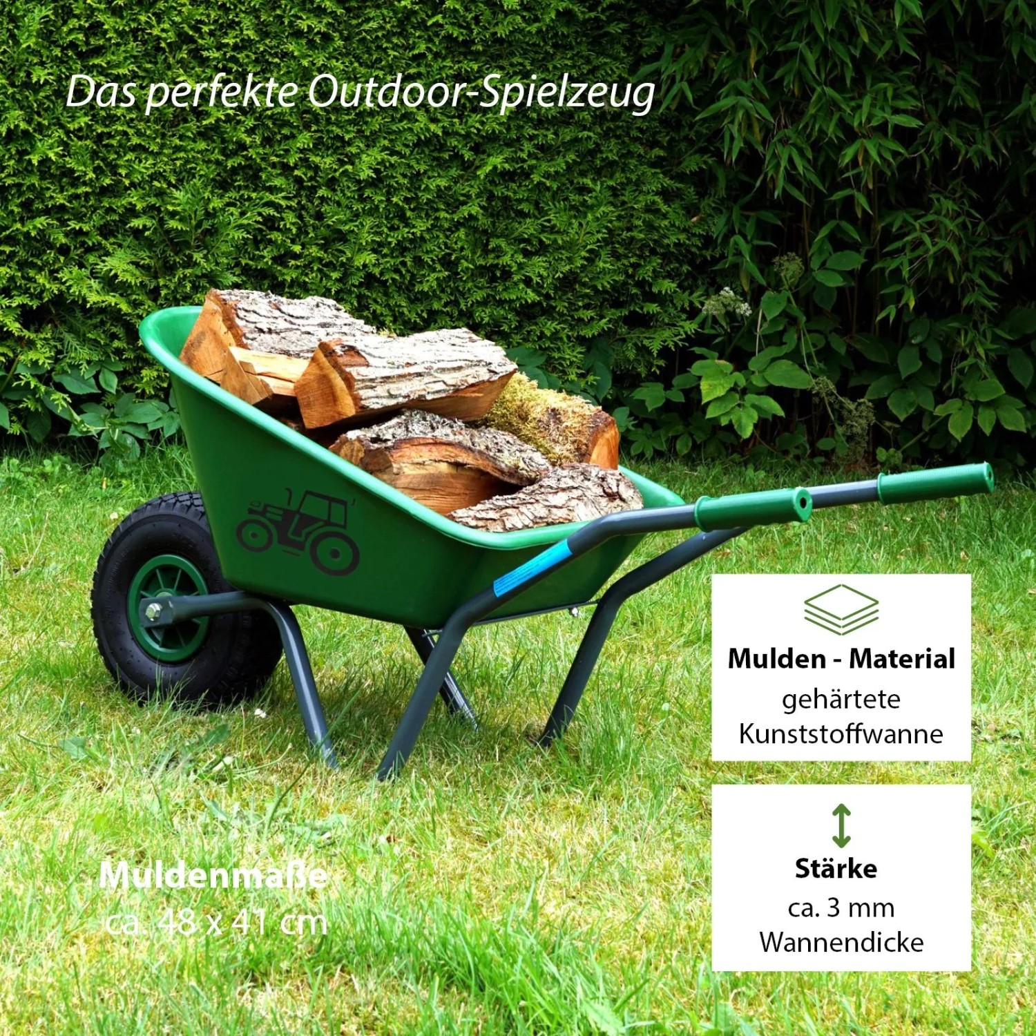Grüne TRUTZHOLM Kinderschubkarre mit Holzladung, Trecker Motiv. Ideal für Spiel & Spaß im Garten.