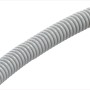 Helles, flexibles EN 16 Isolierrohr, 50 m lang, für Aufputzmontage.