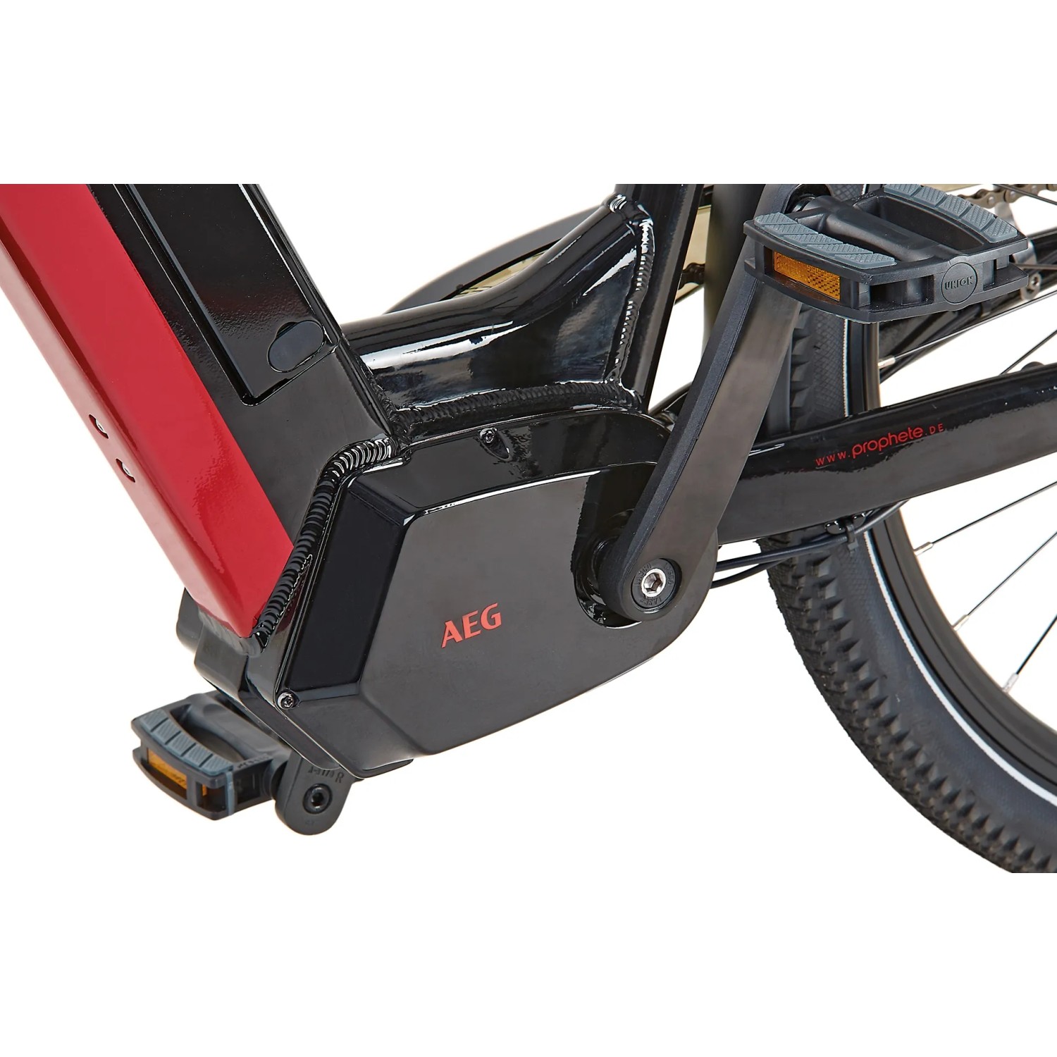 Detailaufnahme: Prophete City E-Bike Geniesser 5.0, Damenrad, 28 Zoll, schwarz-rot, Mittelmotor.