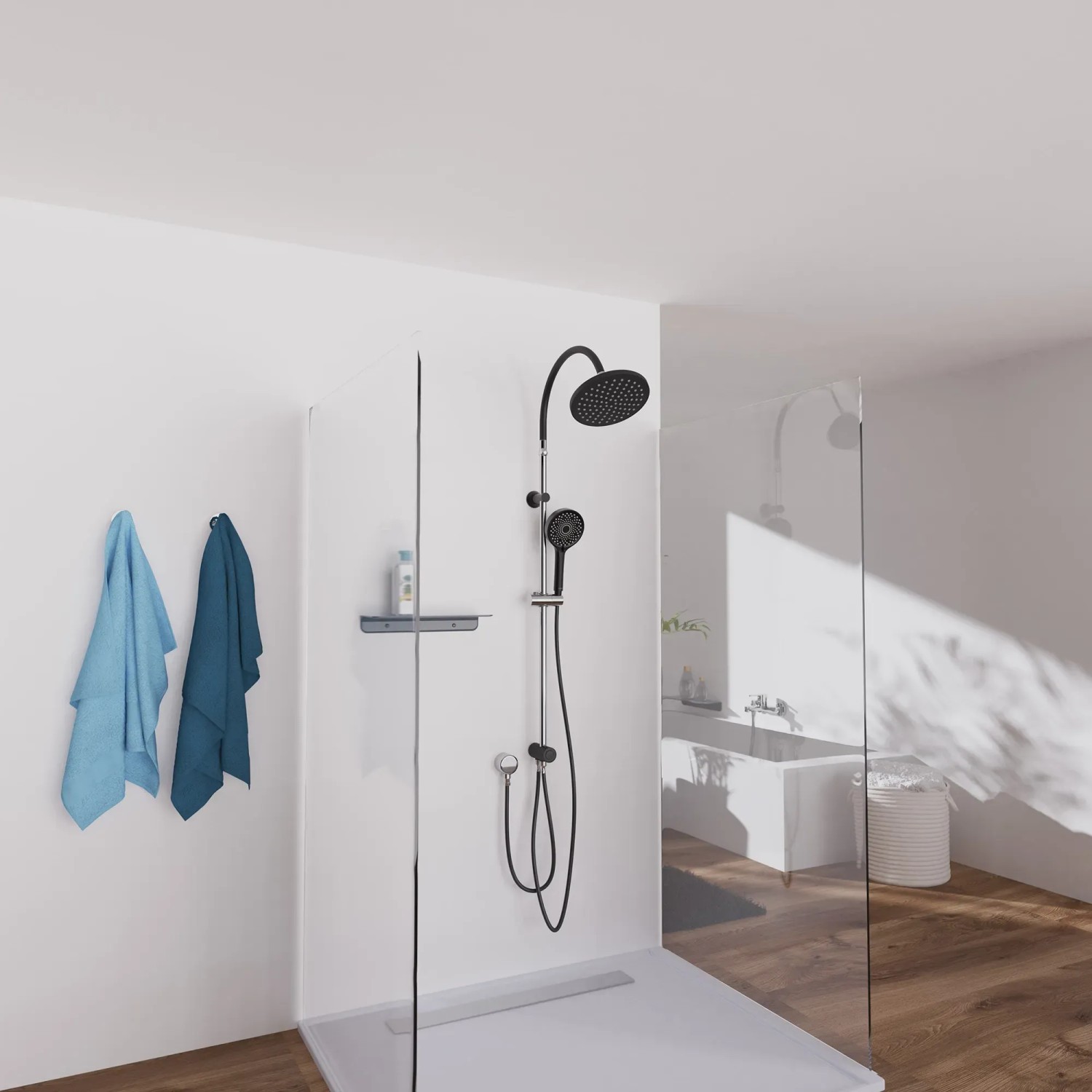 Schütte Matao Rain Überkopfbrause-Set in Chrom-Schwarz matt im modernen Badezimmer.