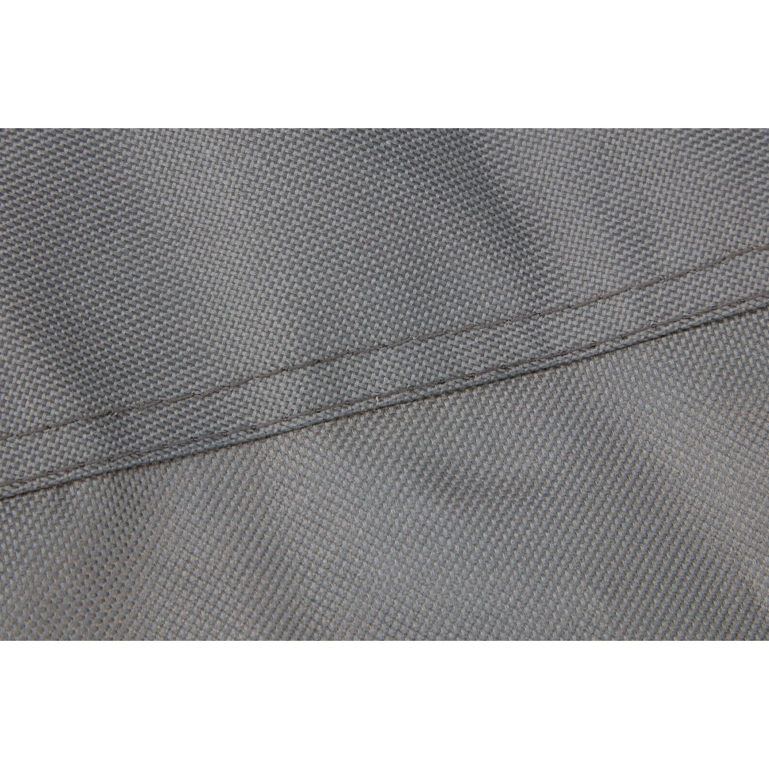 Detailaufnahme der hellgrauen Polyester-Sitzfläche des faltbaren Campinghockers Palmelo.